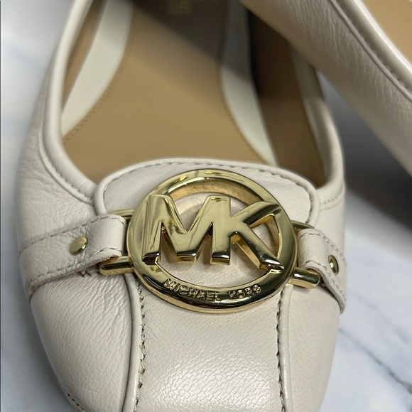 Michael Kors Cream Ballet Flats - Picture 2 of 10
